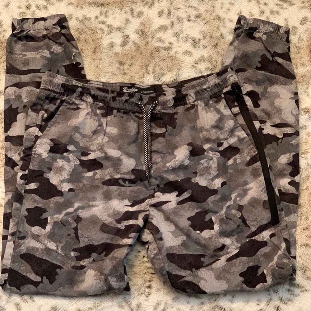 Camouflage Joggers Unisex Size Medium
